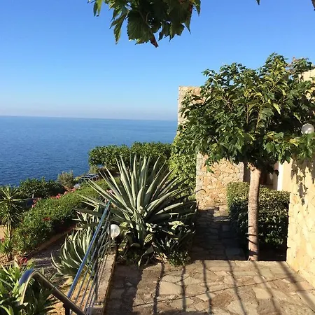 Marine De Palumbare Apartman *