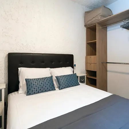 Marine De Palumbare Apartment *