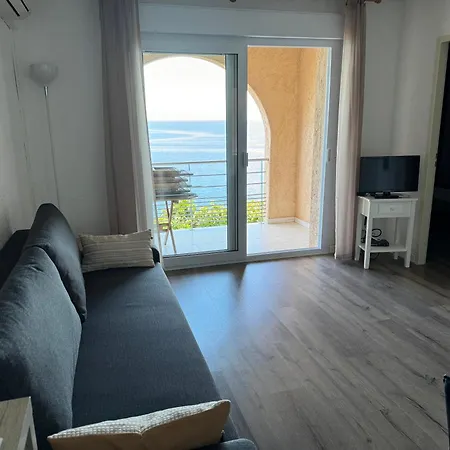 Apartment Marine De Palumbare *