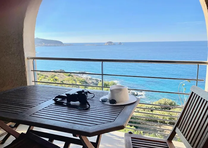 Marine De Palumbare LʼÎle-Rousse