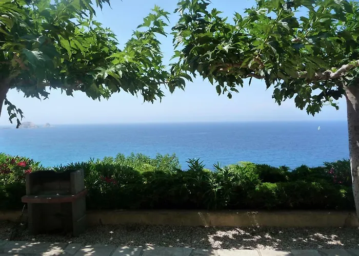 Marine De Palumbare LʼÎle-Rousse