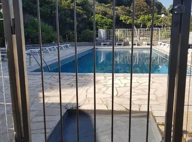 Marine De Palumbare LʼÎle-Rousse